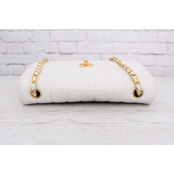 Chanel Mademoiselle White Lambskin Diana Flap Shoulder Crossbody Bag A5386 - Picture 11 of 12
